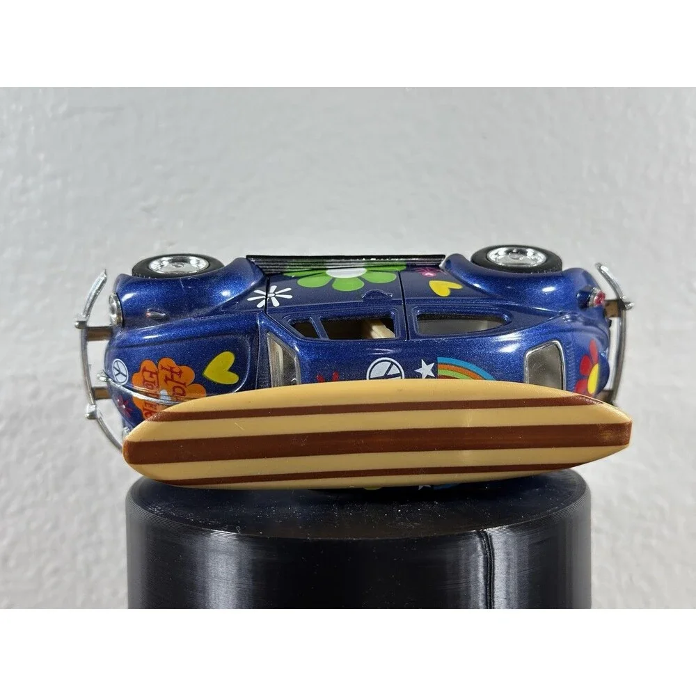 Kinsmart 1967 Blue Diecast Volkswagen Beetle Decal w/Surfboard 1:32 Pullback Car